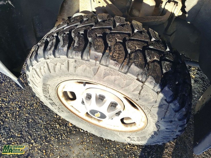 2015-chevrolet-silverado-2500hd-image-26