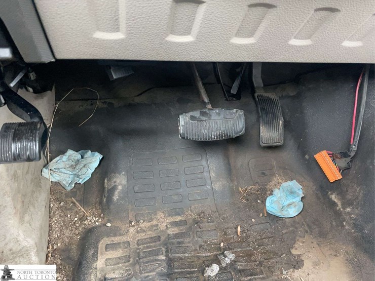 2009-ford-f250-image-17