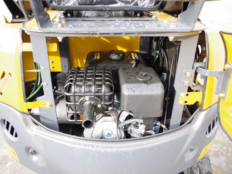 2025-cfg-industrial-qk18r-mini-excavator-w/-pilot-system,-rato-gasoline-engine,-unused-image-10