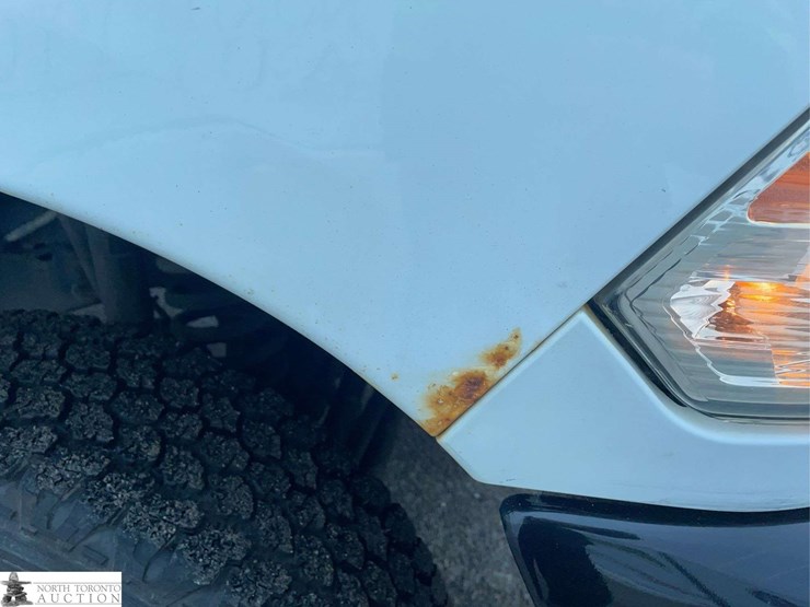 2015-dodge-2500-image-37