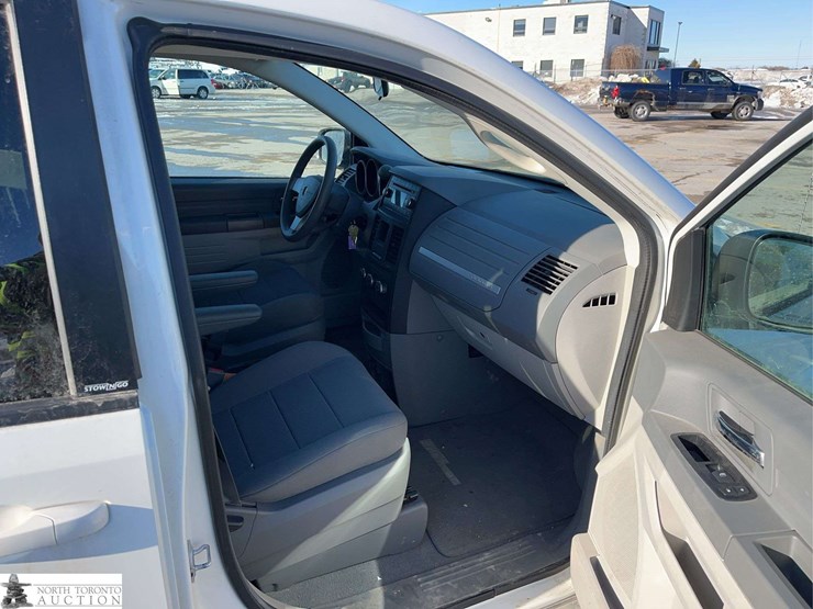 2008-dodge-grand-caravan-se-image-26