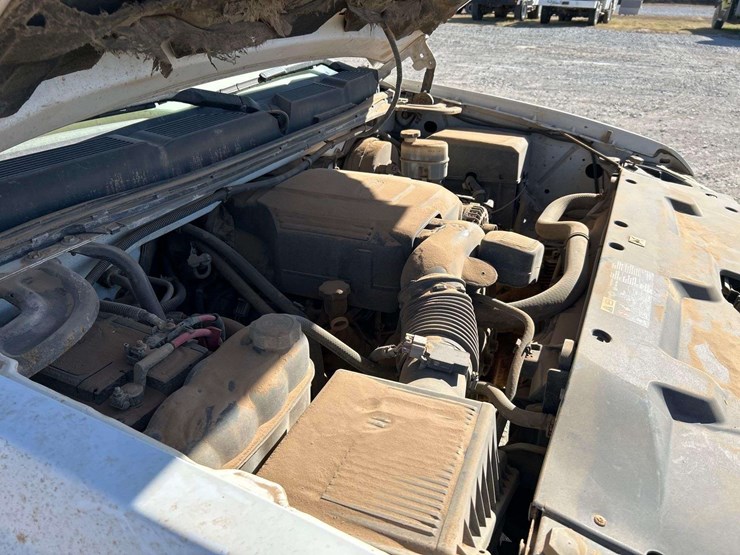 2013-chevrolet-silverado-1500-image-10