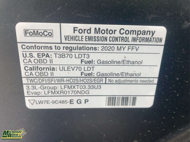 2020-ford-explorer-image-12