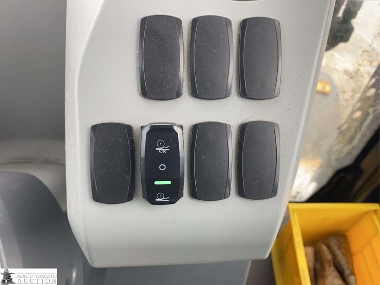 2019-caterpillar-420f2-it-image-33