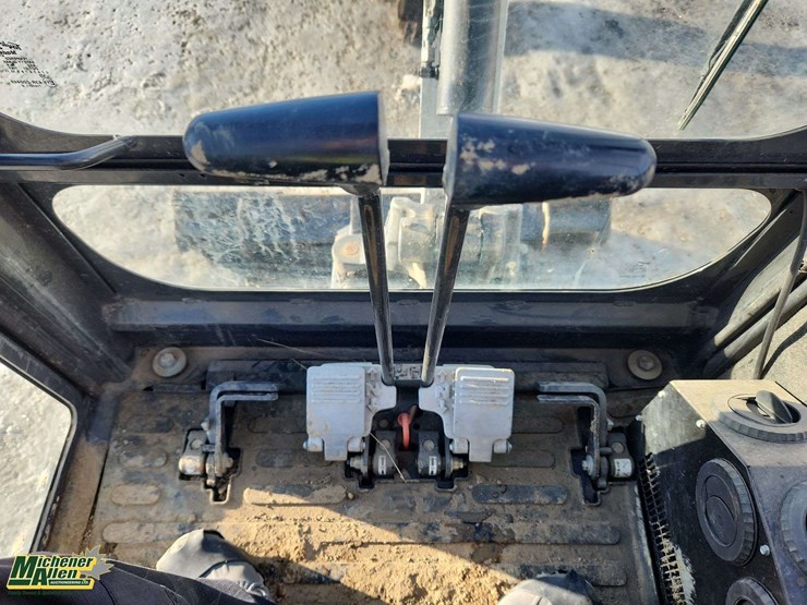 2013-bobcat-324-image-16