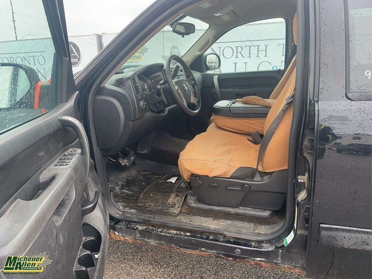 2013-chevrolet-silverado-1500-image-13