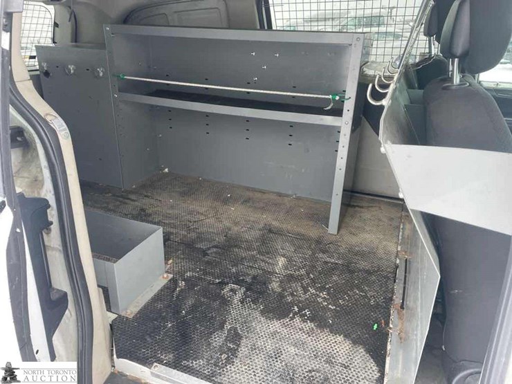 2015-ram-tradesman-image-20