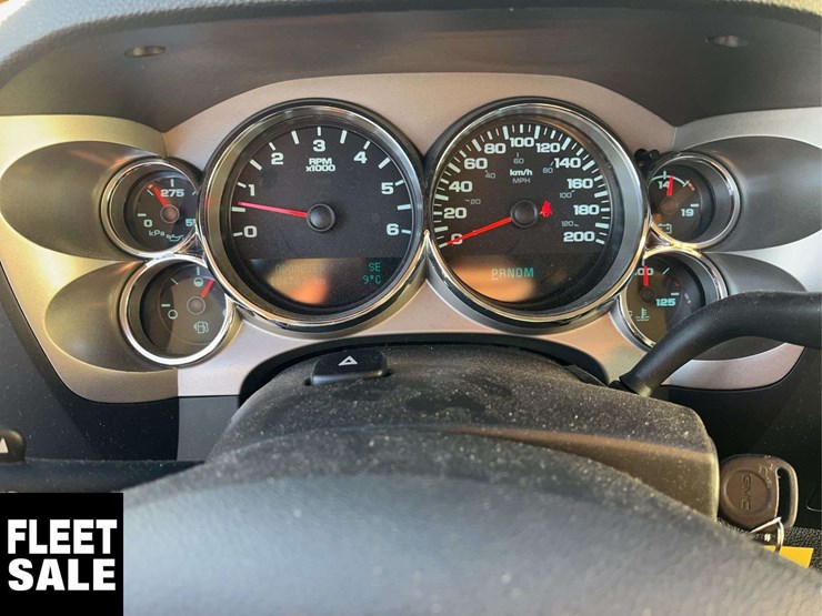 2013-gmc-sierra-1500-image-19