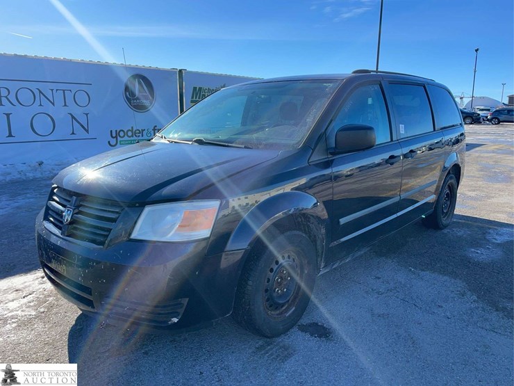 2010-dodge-grand-caravan-se-image-1