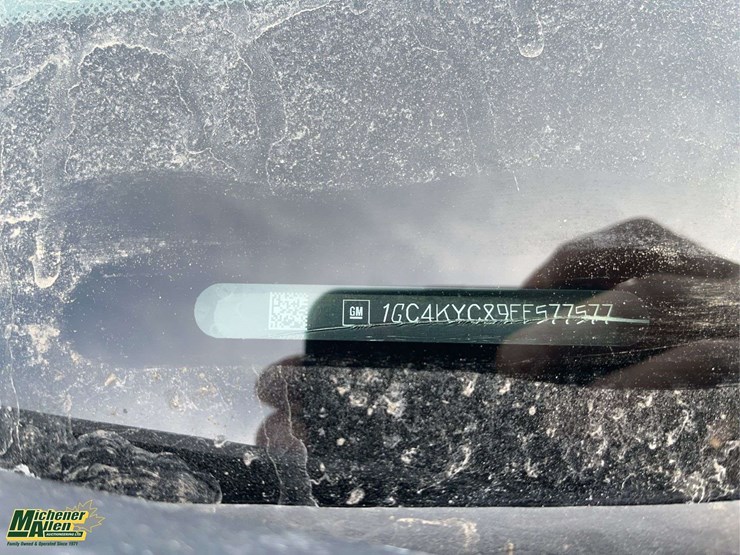 2015-chevrolet-silverado-3500hd-image-24