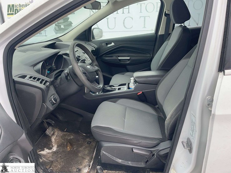 2017-ford-escape-image-12