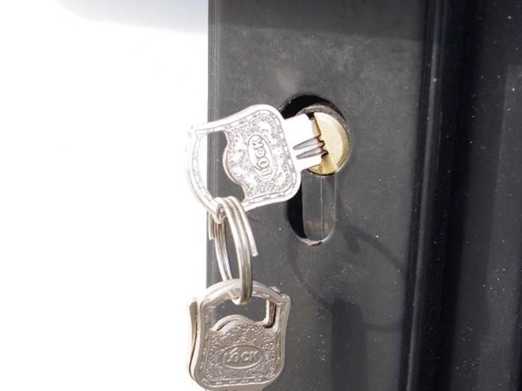 aboss-6.6'w-x-4.2'd-double-portable-restroom,-unused-image-10