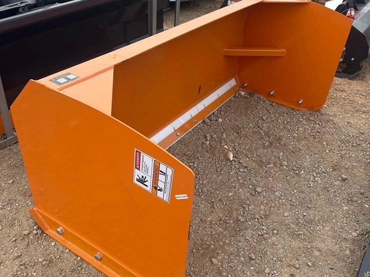 wolverine-sp-1584-skid-steer-snow-pusher-image-1