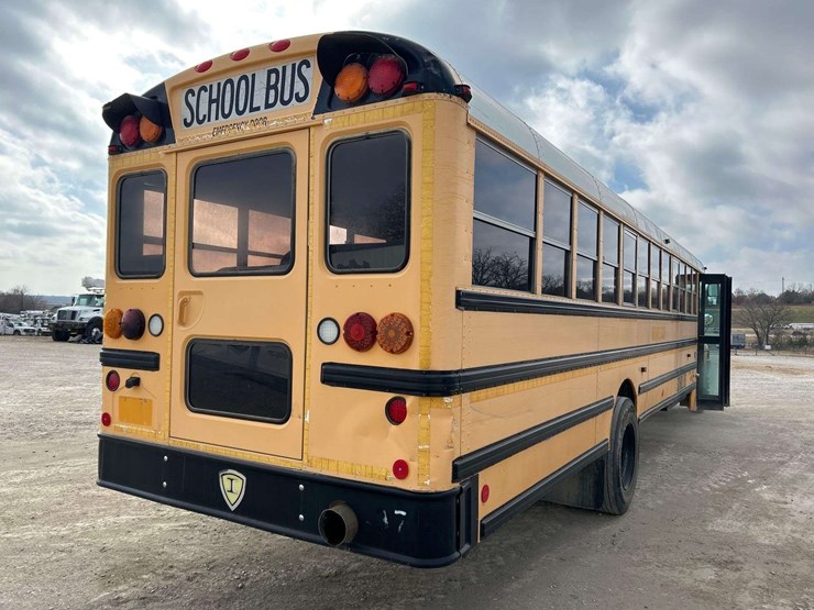 2009-ic-corporation-pb105-school-bus-image-3