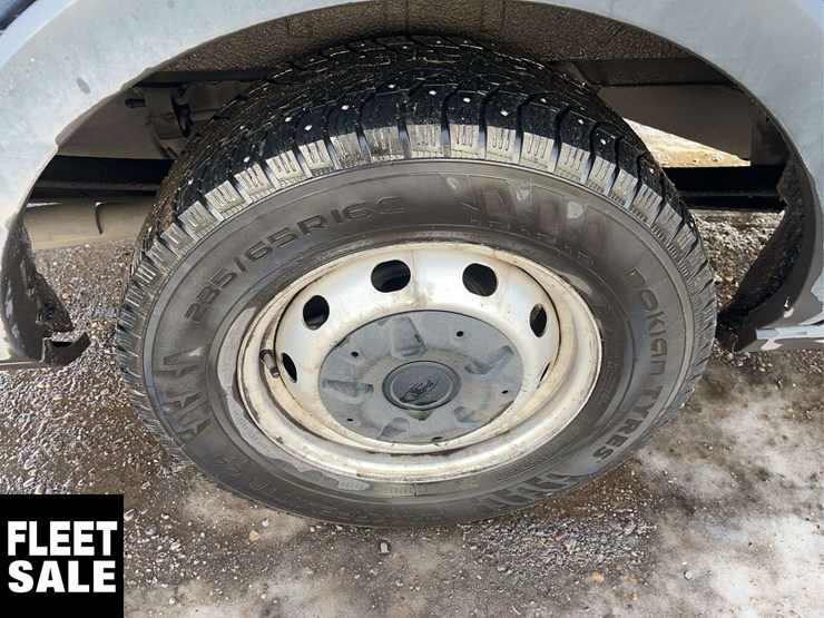 2019-ford-transit-image-12