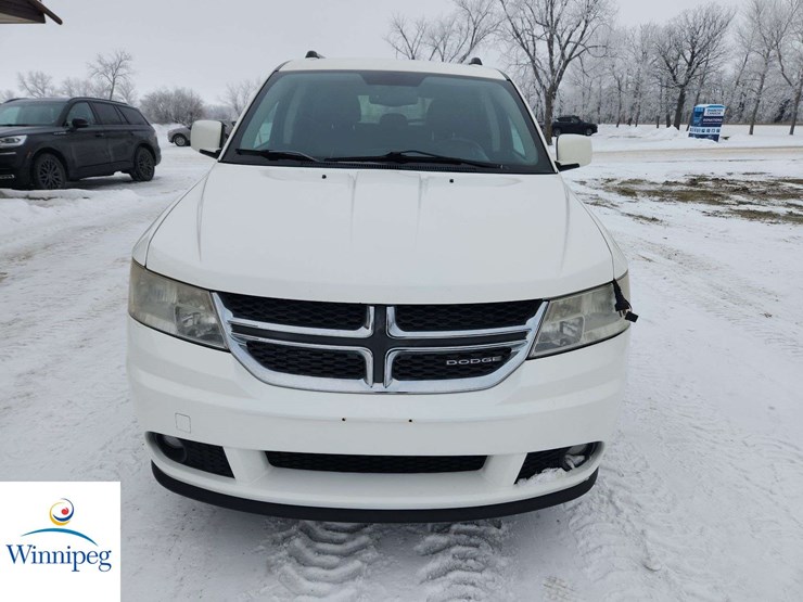2011-dodge-journey-image-3