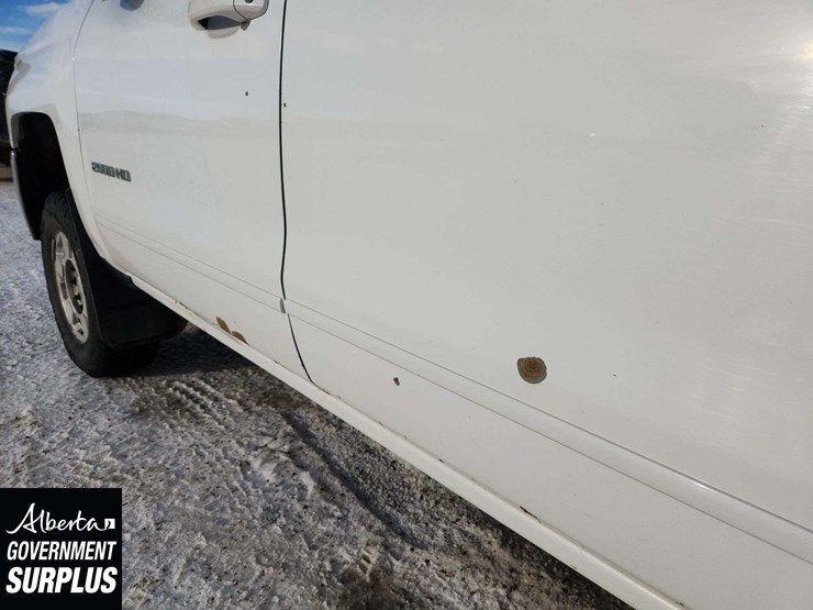 2016-chevrolet-silverado-2500hd-image-41