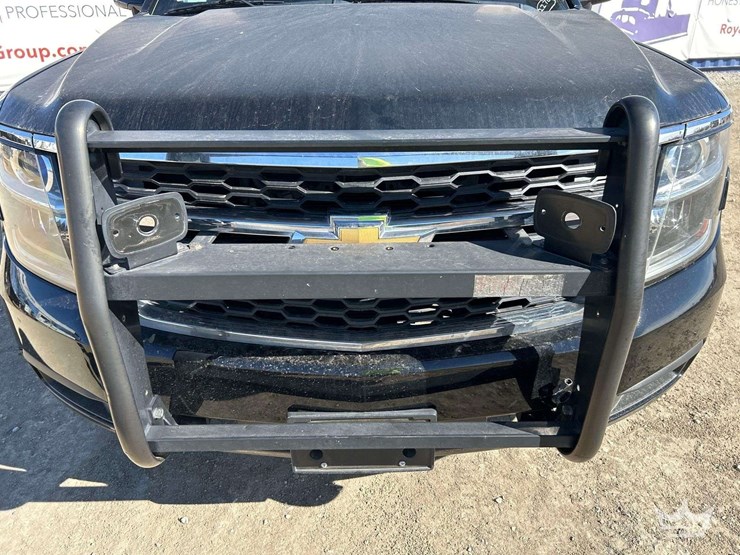 2016-chevrolet-tahoe-image-21