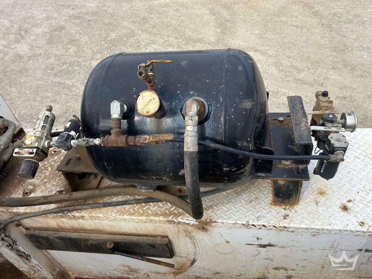 2017-ford-f550-image-26