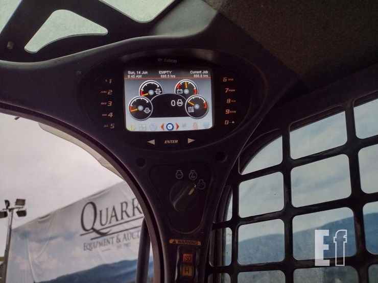 2017-bobcat-t595-image-8