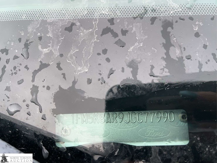 2018-ford-explorer-image-13