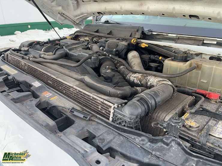 2014-ford-f550-image-23