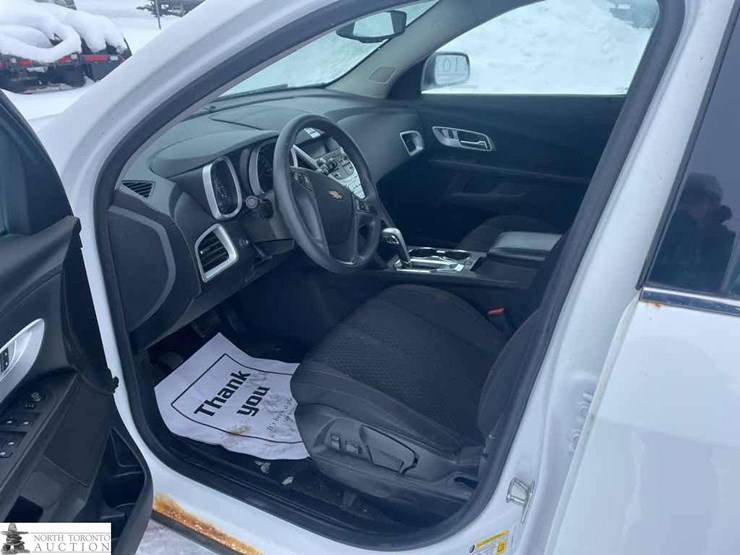 2015-chevrolet-equinox-ls-image-14