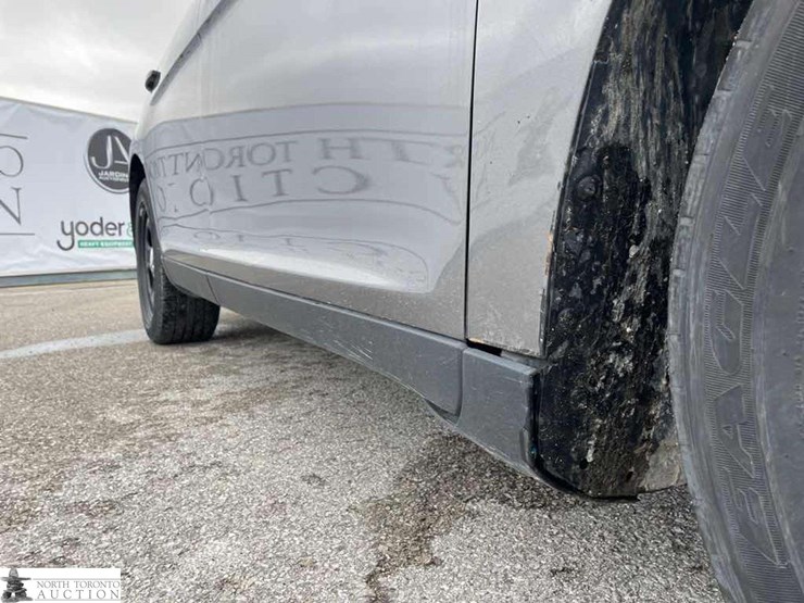 2018-ford-taurus-police-inte-image-25