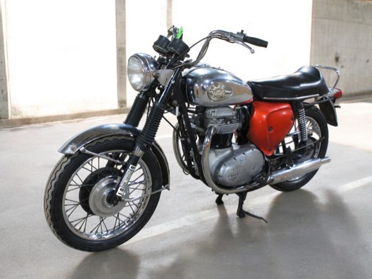 1970-bsa-a65t-thunderbolt-motorcycle-image-5