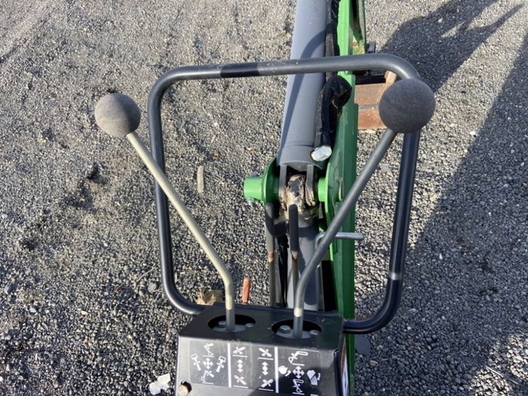 john-deere-447-image-11