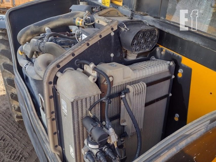 2017-jcb-510-42-image-27