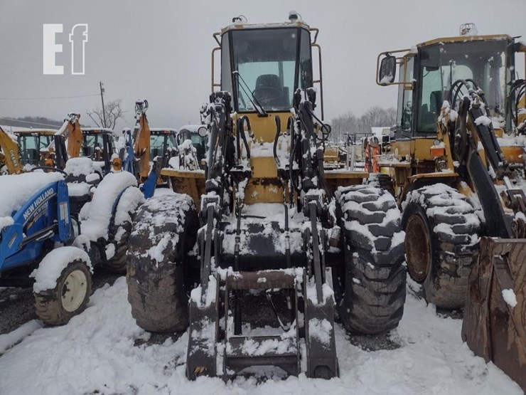 caterpillar-it28-image-2