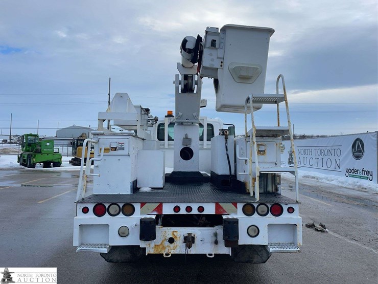 2006-international-durastar-4200-image-4