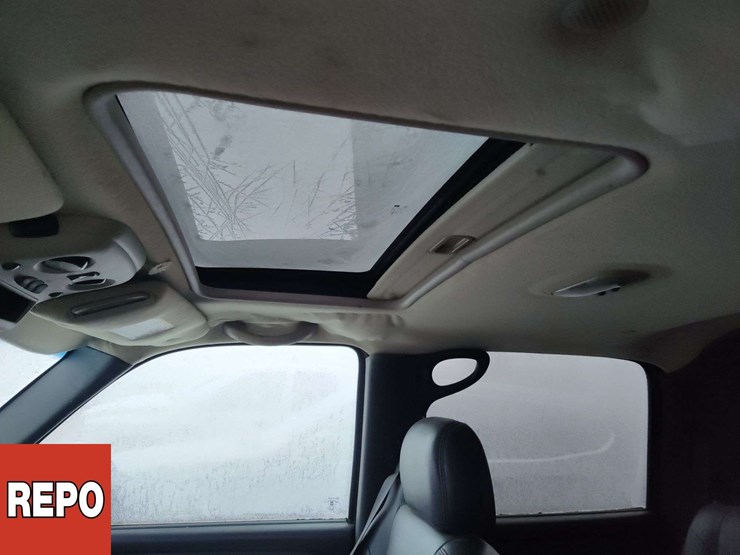 non-operable-2002-chevrolet-avalanche-image-17