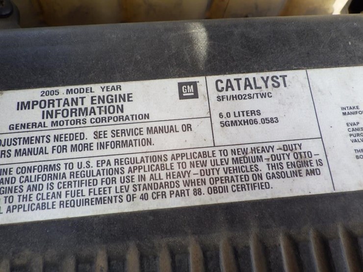 2005-chevrolet-3500-image-15