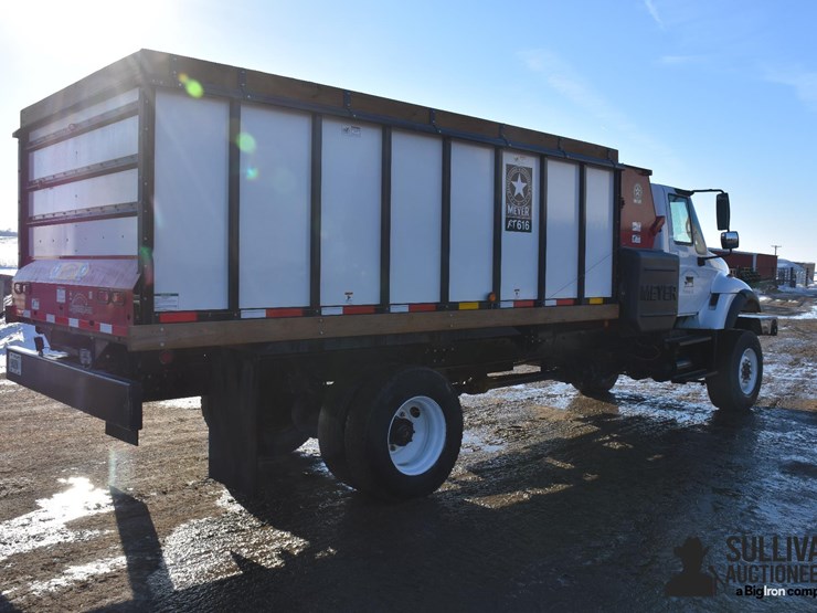 2007-international-7400-image-5