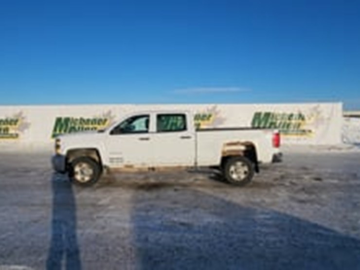 2015-chevrolet-silverado-2500hd-image-5