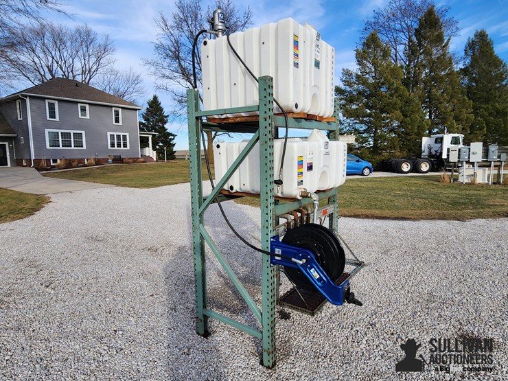 graco-hpm65b-oil-pump-w/-poly-tanks-&-stand-image-3