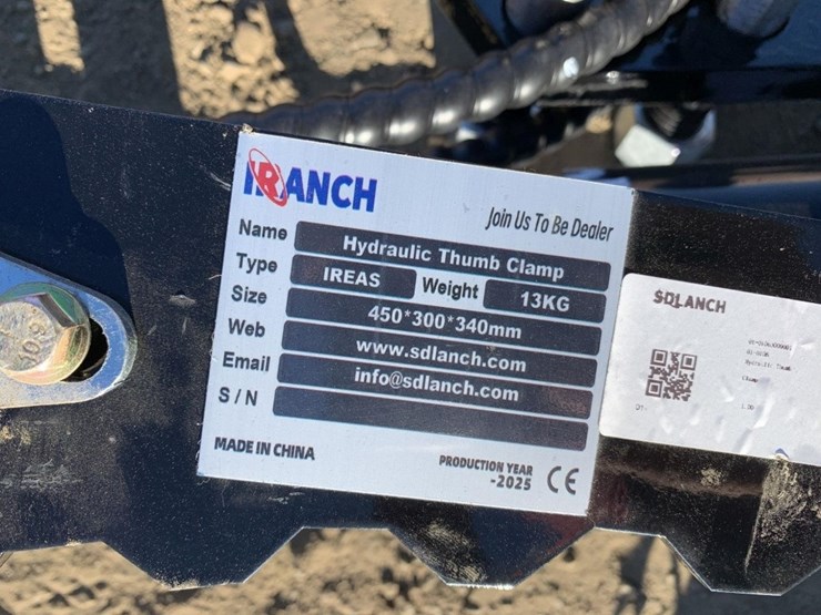 unused-2025-iranch-hydraulic-thumb-attachment,-image-2