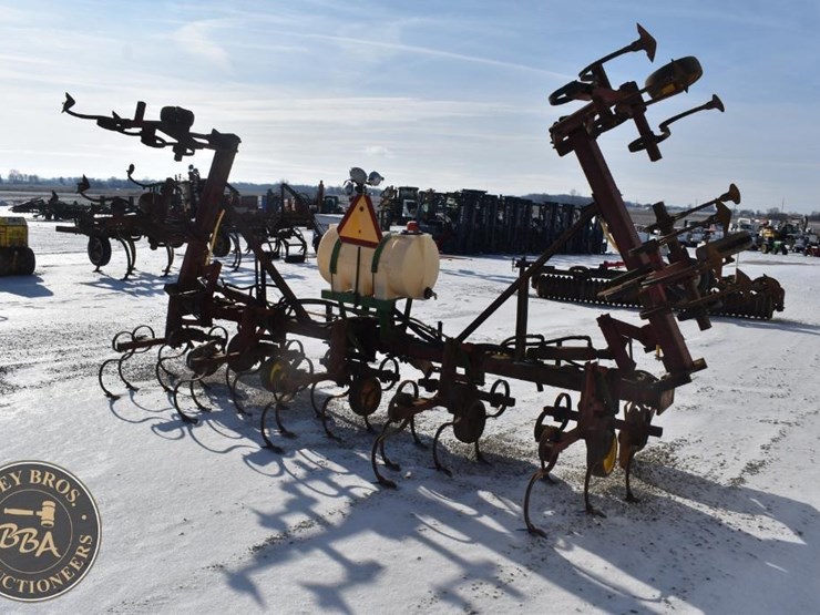 row-cultivator-38991-image-5