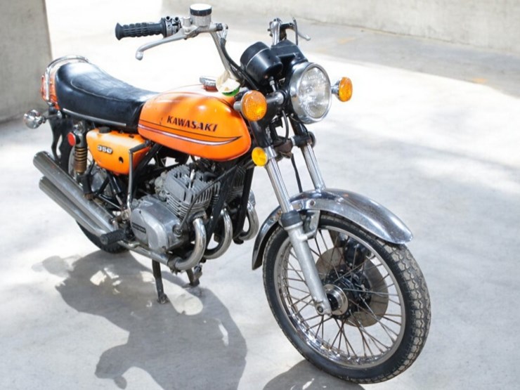 1973-kawasaki-s2-350-triple-motorcycle-image-2