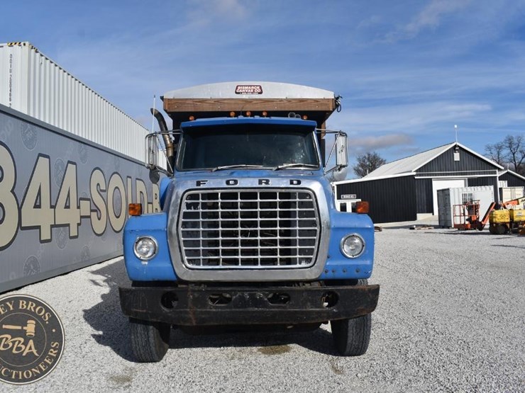 1978-ford-8000-image-7