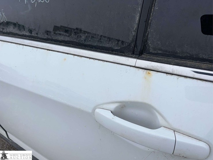 2015-chevrolet-equinox-ls-image-32