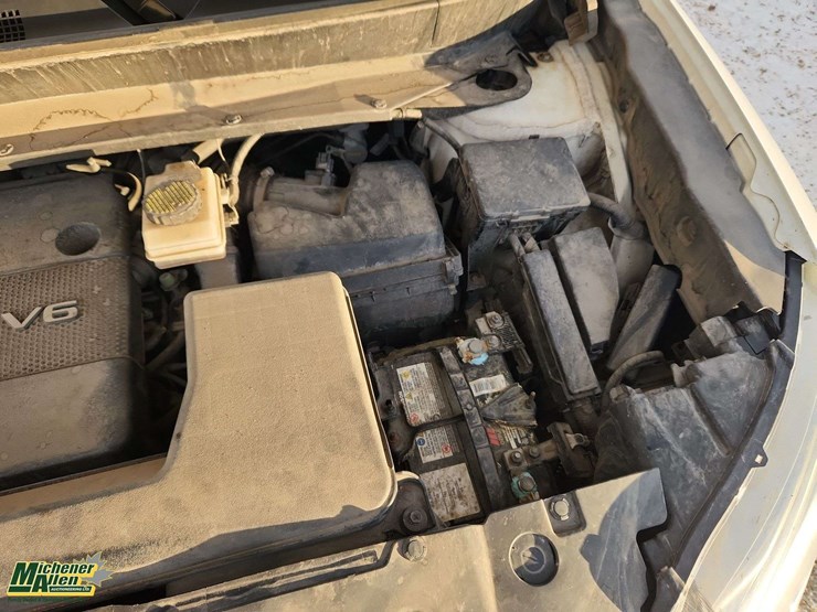 2015-nissan-pathfinder-image-32