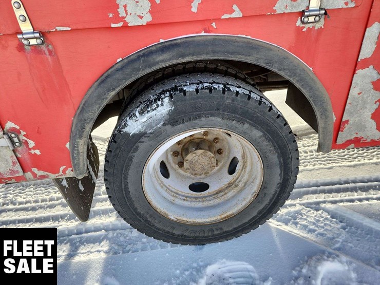 2009-ford-f550-image-13