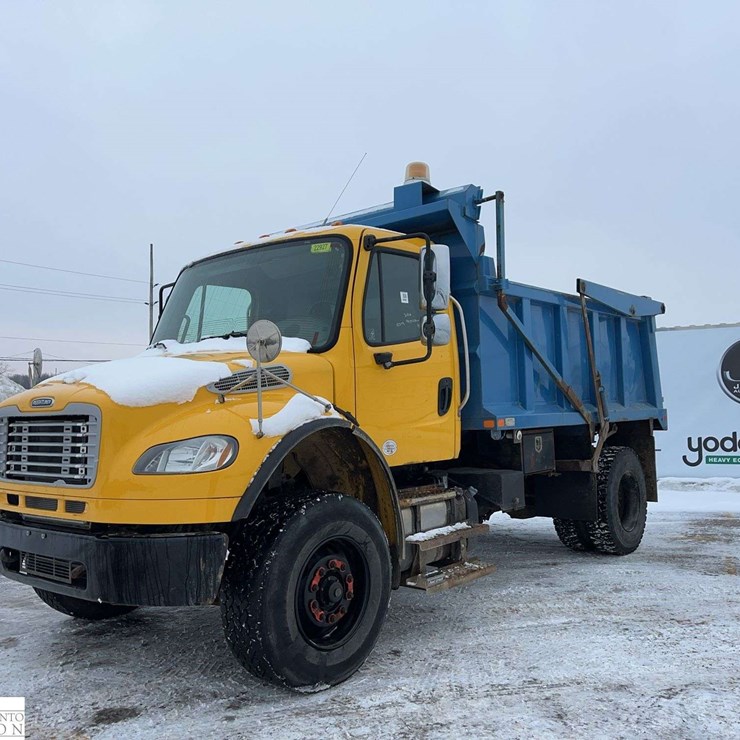 2016 FREIGHTLINER M2 106