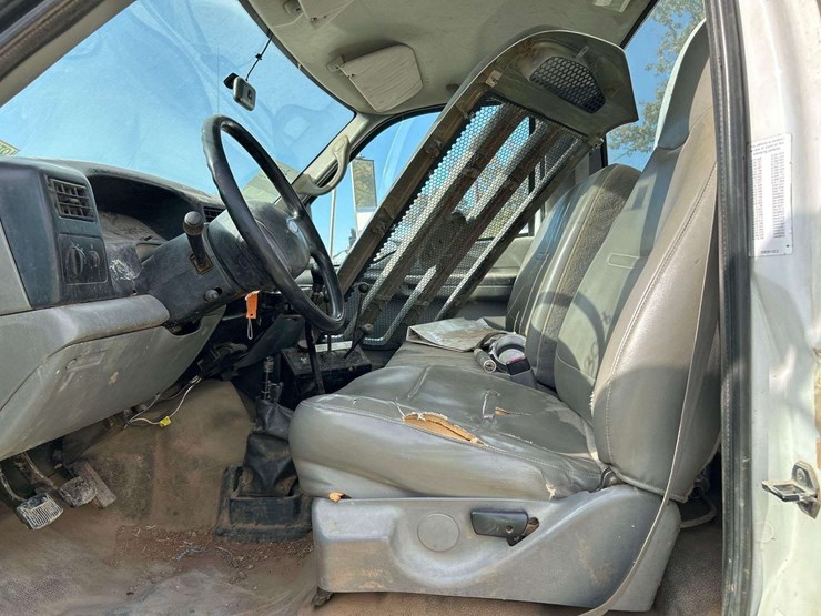 2014-freightliner-derrick-digger-image-11