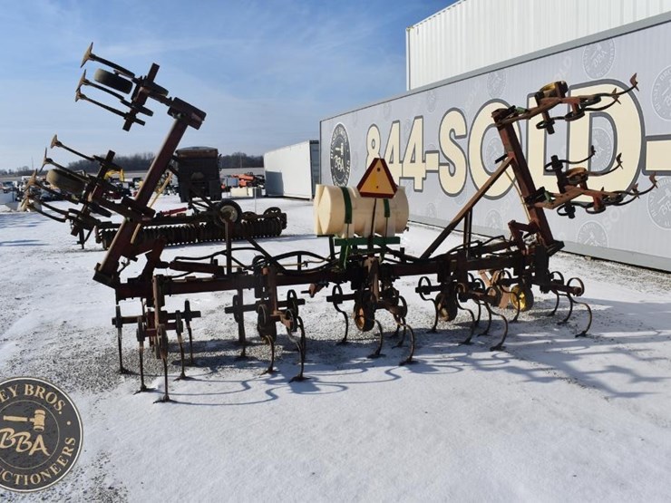 row-cultivator-38991-image-4