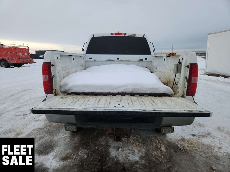 2011-chevrolet-silverado-1500-image-9