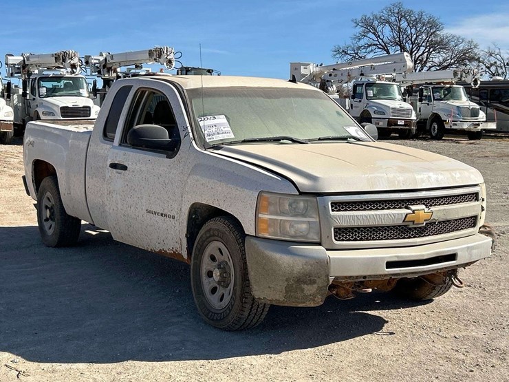 2013-chevrolet-silverado-1500-image-4